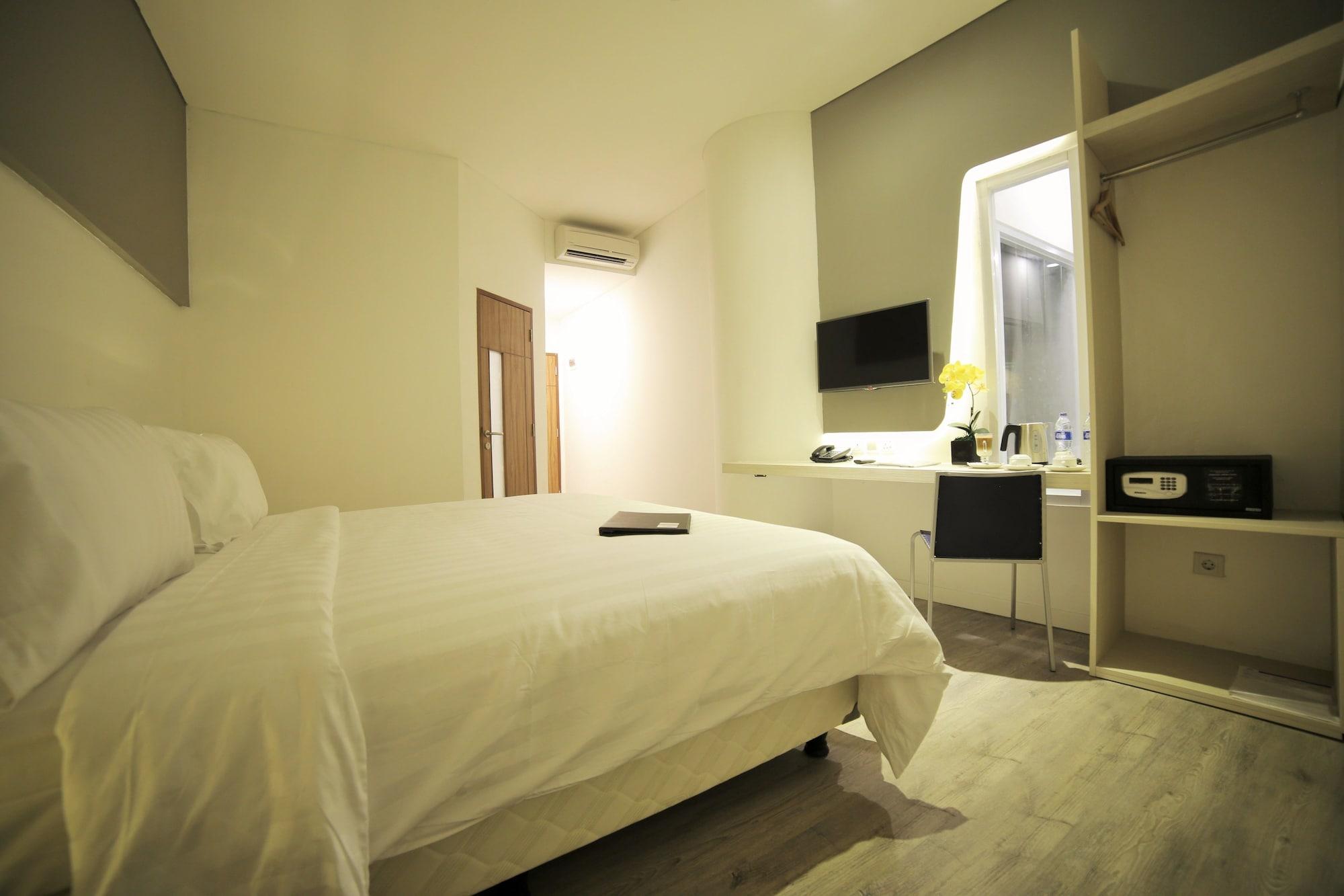 Ozone Hotel Pantai Indah Kapuk Jakarta Luaran gambar