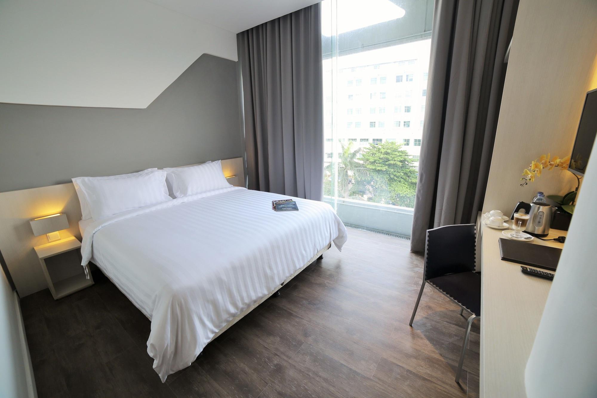Ozone Hotel Pantai Indah Kapuk Jakarta Luaran gambar