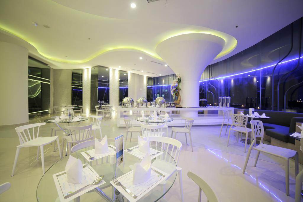 Ozone Hotel Pantai Indah Kapuk Jakarta Luaran gambar
