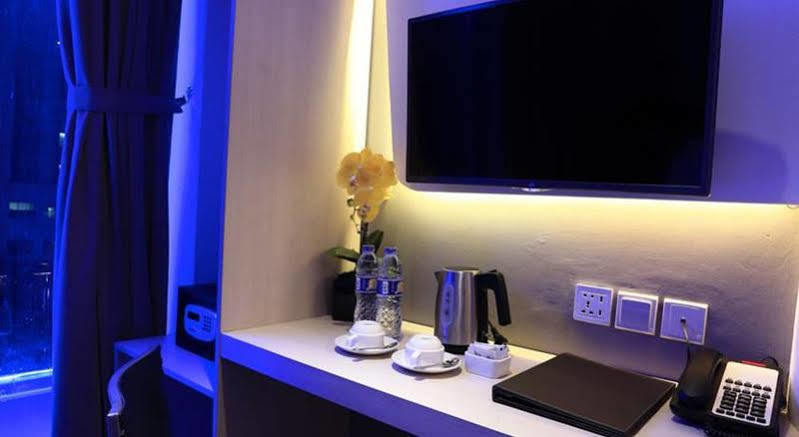 Ozone Hotel Pantai Indah Kapuk Jakarta Luaran gambar