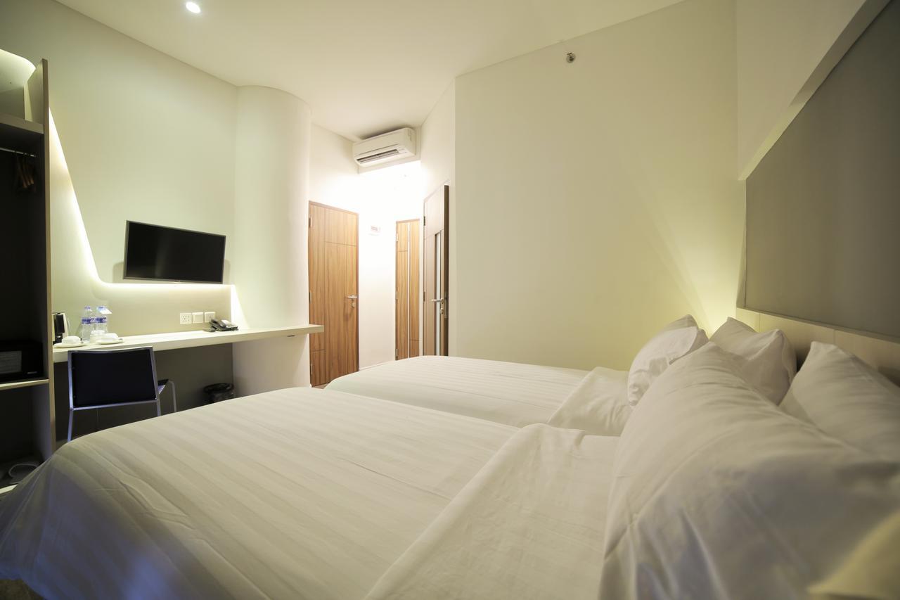 Ozone Hotel Pantai Indah Kapuk Jakarta Luaran gambar